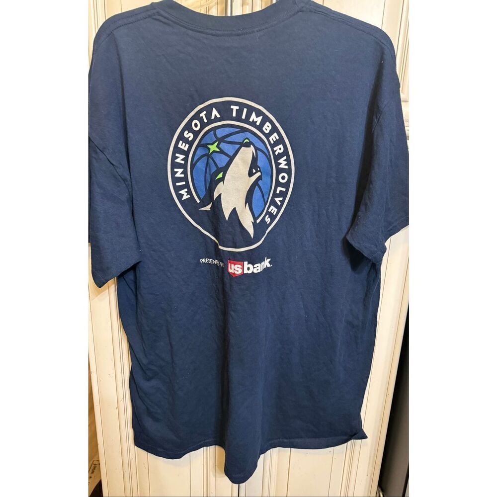 Gildan Men's Heavy Cotton Minnesota Timberwolves All Eyes North Tee Navy XL NWOT